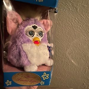 1998 Spring Special Edition Furby new in box!